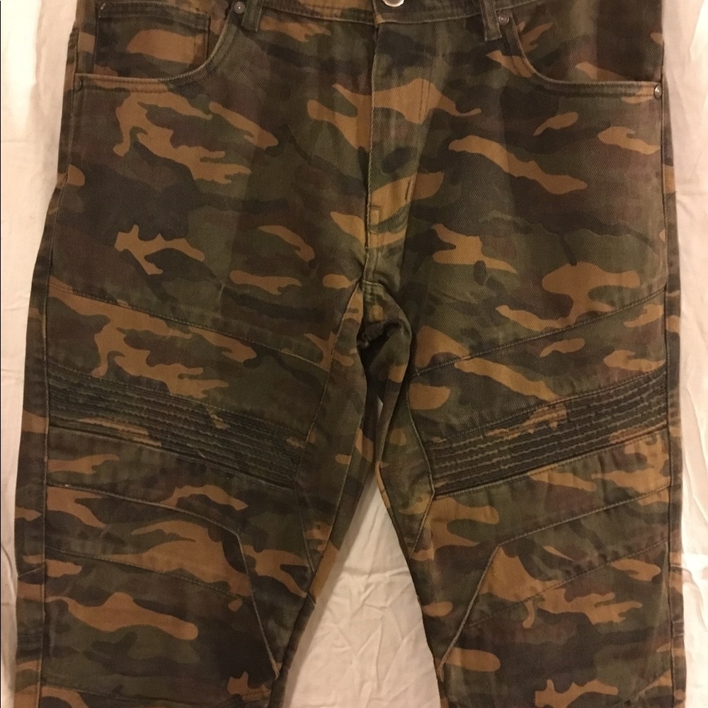 Men’s ArkeType Camouflage Jeans Size 36/32
